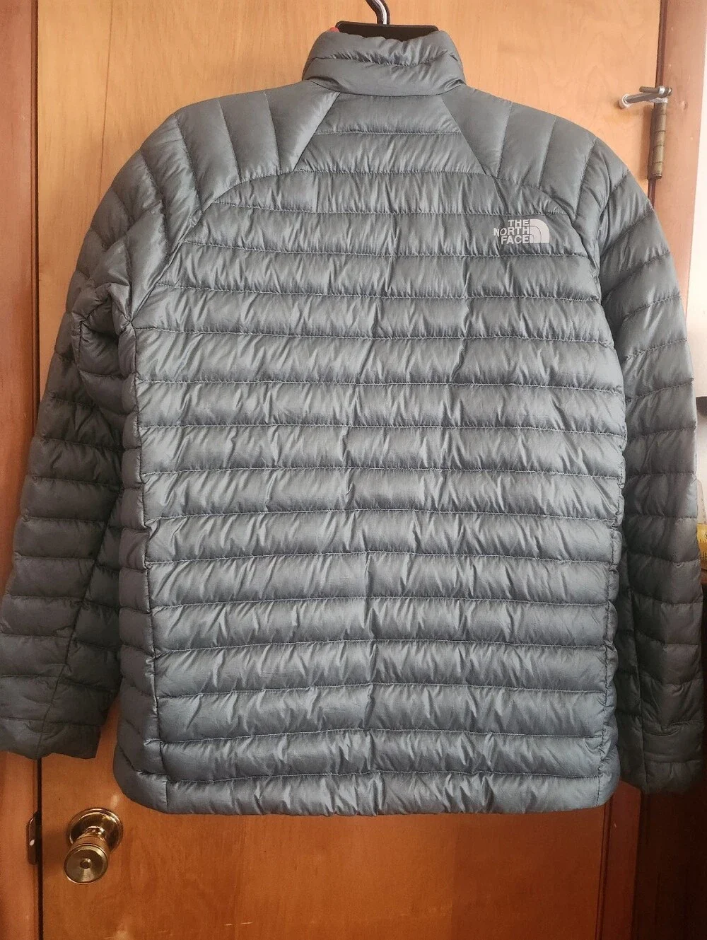 The North Face Summit Series Men's Gray Puffer Jacket Size XL